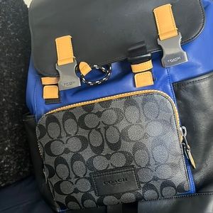 Like new back pack coach used twice